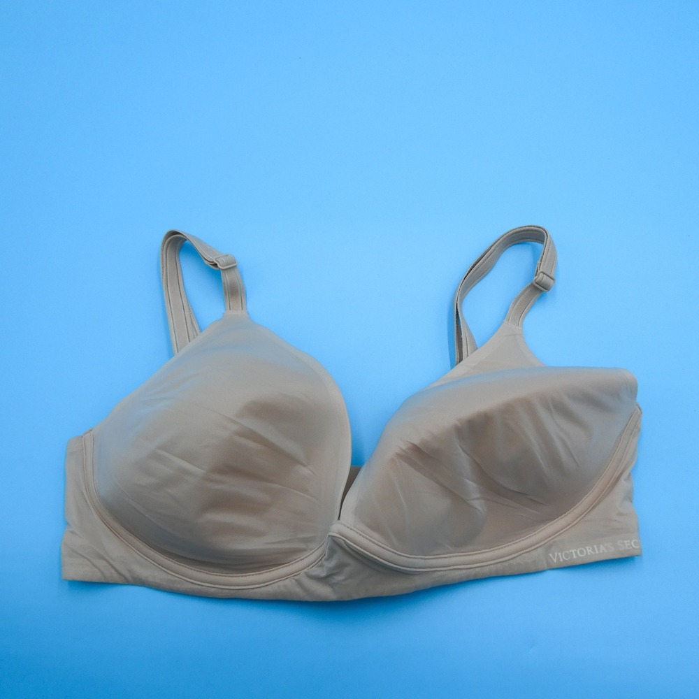 Victoria's Secret Wireless Bra Womens Size 36D No-Wire Smooth Beige‎ Microfiber